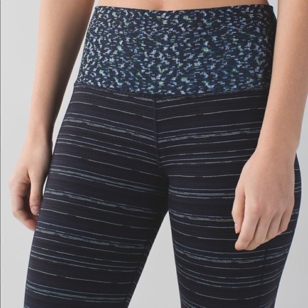 LULULEMON  | Cyber Stripe Skinny Groove Pants